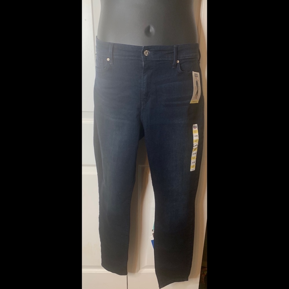 Modern Levi Skinny Jeans